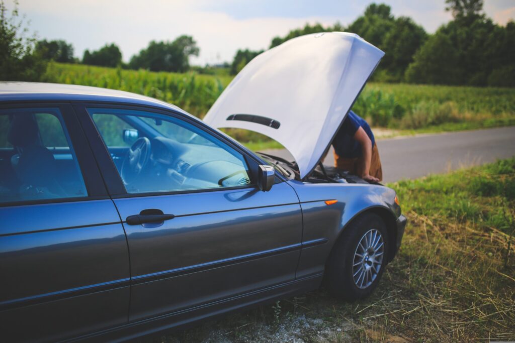 Roadside Assistance vs Towing in Page, AZ: Which Do You Need? | Canyon Towing